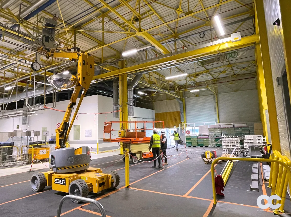 Renforcement de la charpente d'un bâtiment industriel